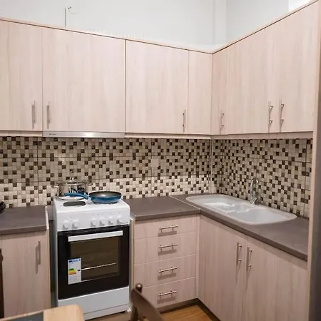 Cozy 2bd Near Old Town Of Apartment